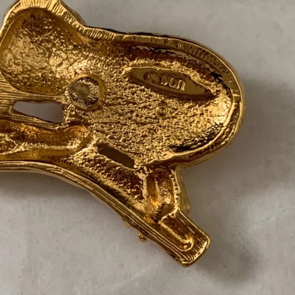 Avon Pin - Picture 2 of 2